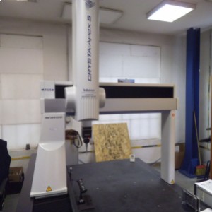 CRYSTA APEX mérőgép 2